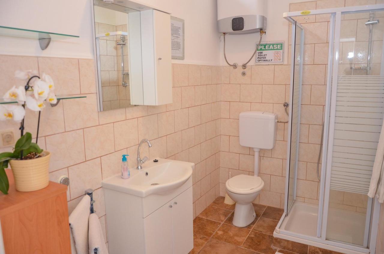Apartments Pralija Mile ザボリッチ エクステリア 写真