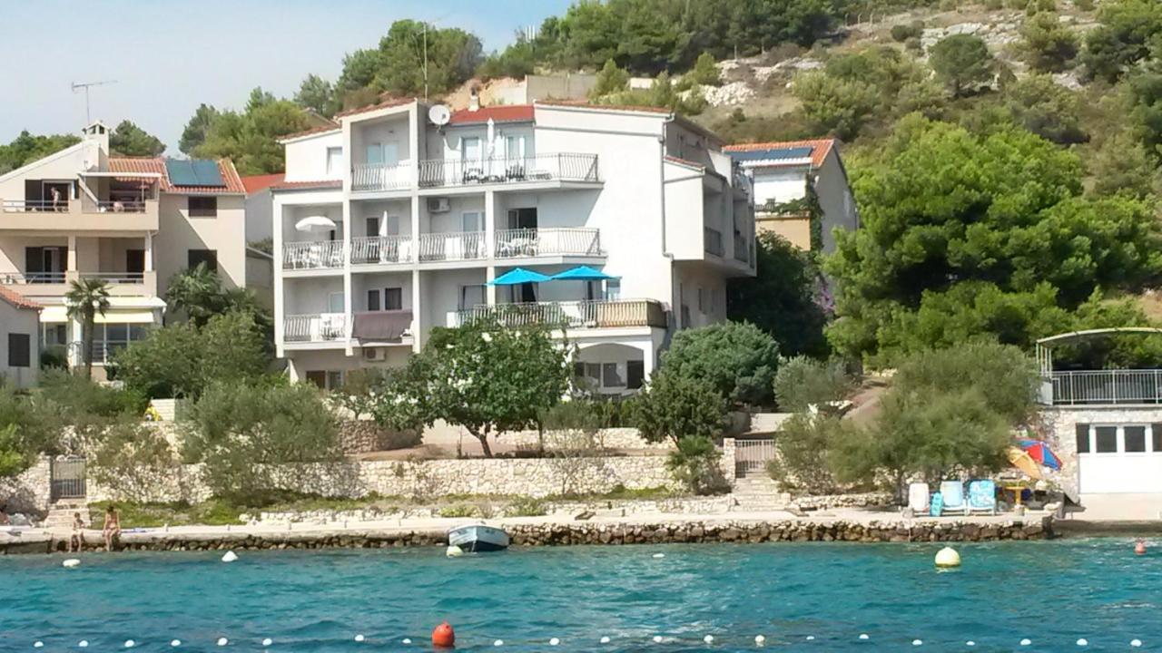 Apartments Pralija Mile ザボリッチ エクステリア 写真